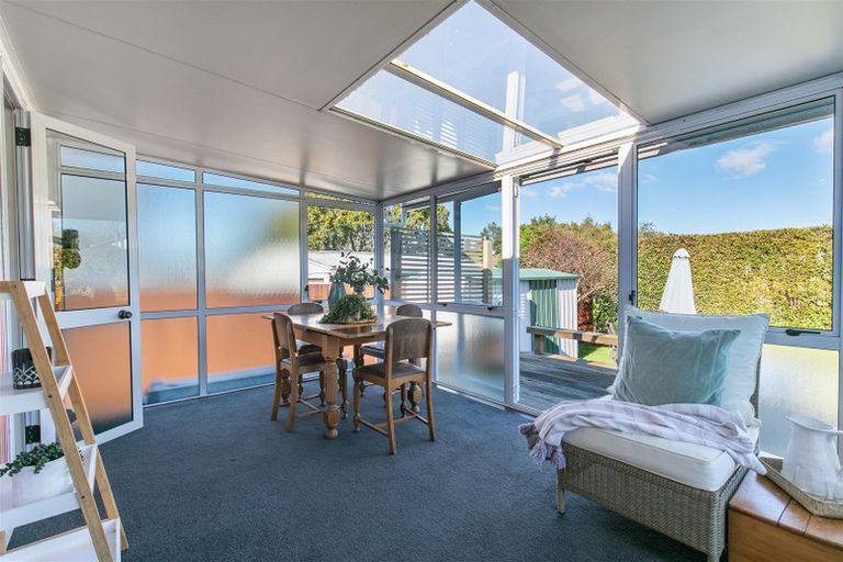 Photo of property in 43 Sylvia Road, Hillcrest, Auckland, 0627