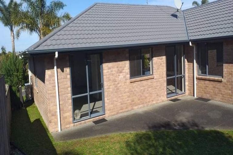 Photo of property in 20 Tauranga Place, Orewa, 0931