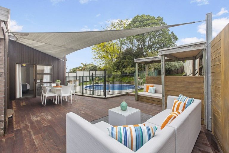 Photo of property in 8 Hamish Place, Sunnyhills, Auckland, 2010