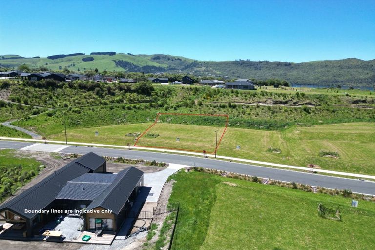 Photo of property in 16 Otaketake Drive, Kinloch, 3377