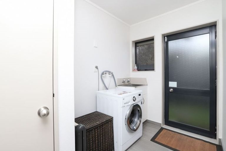 Photo of property in 28 Admiral Crescent, Flagstaff, Hamilton, 3210