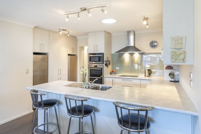 Photo of property in 22 Mokihi Gardens, Hillmorton, Christchurch, 8024