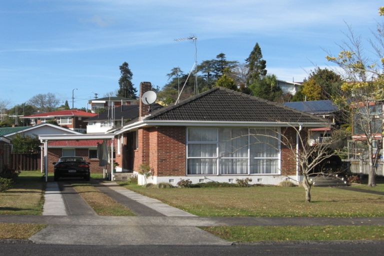 Photo of property in 4 Vista Terrace, Hillcrest, Hamilton, 3216