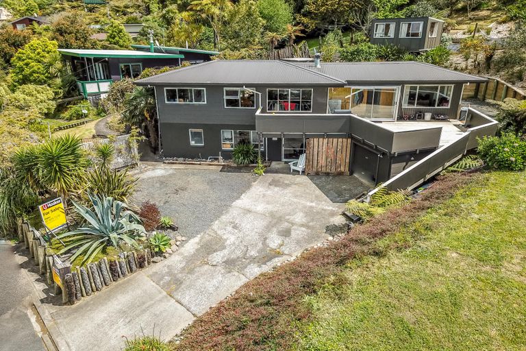 Photo of property in 5 Cambrae Road, Raglan, 3225