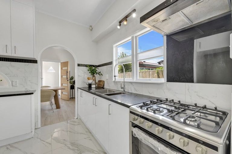 Photo of property in 6 Lipscombe Avenue, Papatoetoe, Auckland, 2025