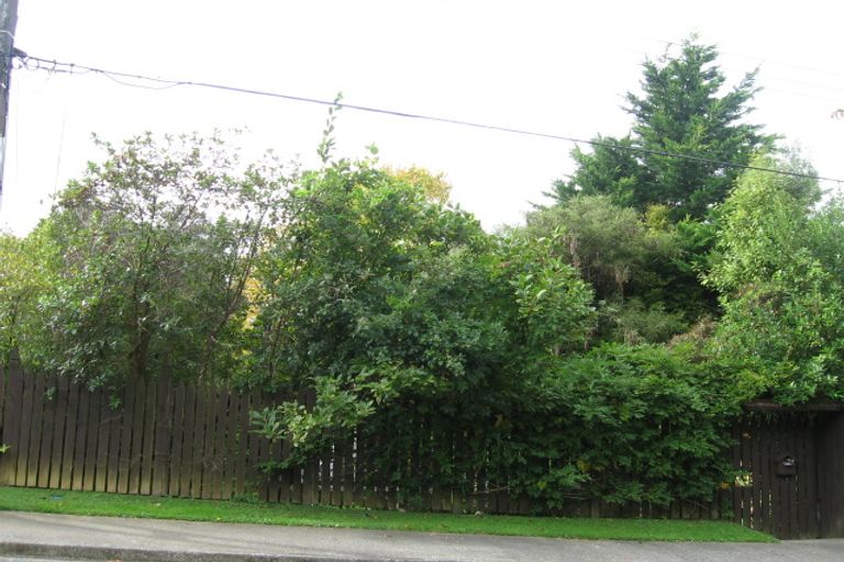 Photo of property in 37 Jocelyn Crescent, Pinehaven, Upper Hutt, 5019