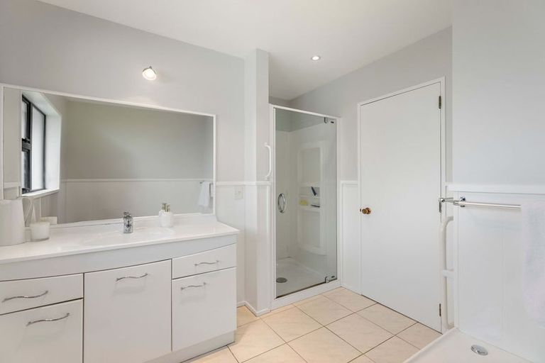 Photo of property in 1 Cherry Lane, Milton, 9220