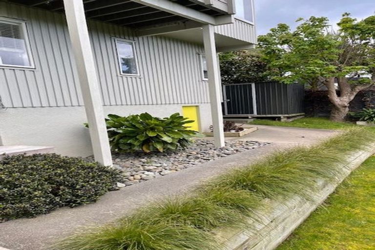 Photo of property in 107 Totara Road, Miramar, Wellington, 6022