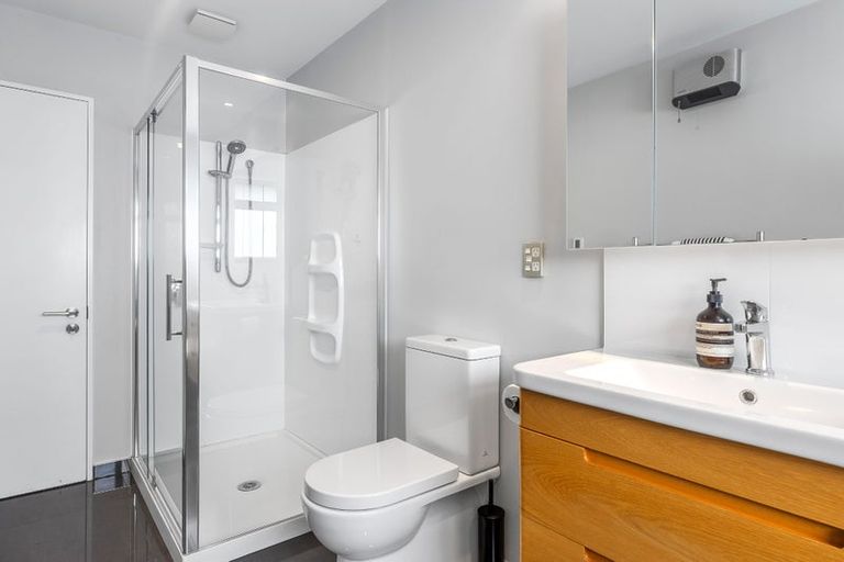 Photo of property in 15 Bowenvale Avenue, Cashmere, Christchurch, 8022