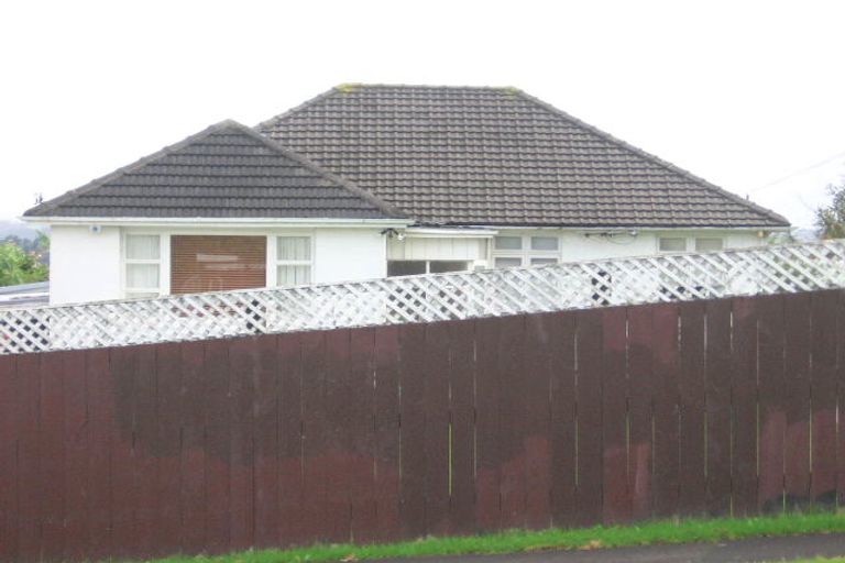 Photo of property in 12 James Laurie Street, Henderson, Auckland, 0612