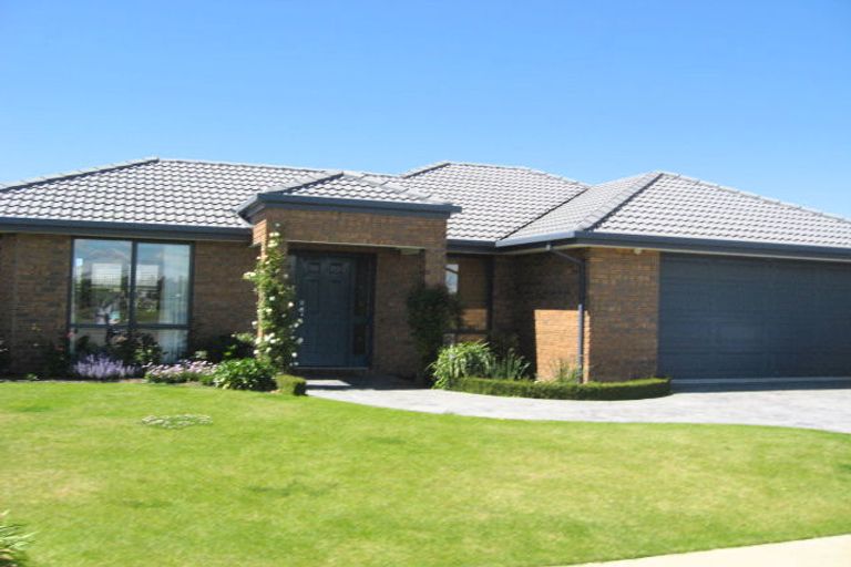 Photo of property in 7 Amamoor Street, Northwood, Christchurch, 8051