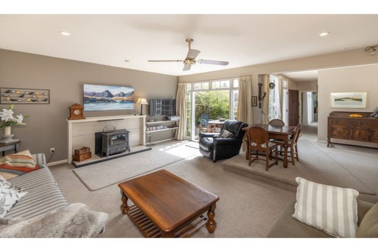 Photo of property in 105a Hinau Street, Riccarton, Christchurch, 8041