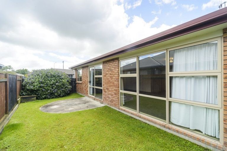 Photo of property in 7 Angelina Way, Kelvin Grove, Palmerston North, 4414
