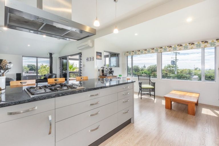 Photo of property in 500a Main North Road, Bay View, Napier, 4104