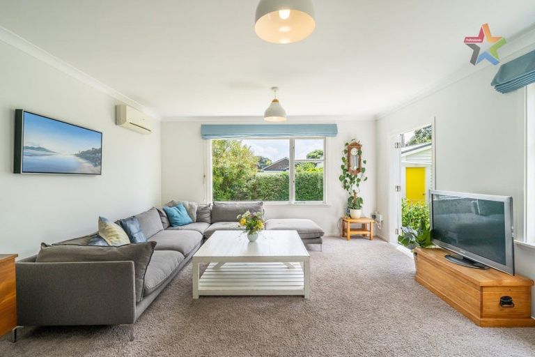 Photo of property in 59 Oroua Street, Eastbourne, Lower Hutt, 5013
