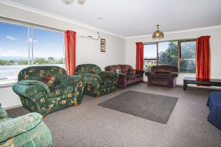 Photo of property in 4 Zita Maria Drive, Massey, Auckland, 0614