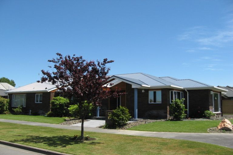 Photo of property in 2 Thoresby Mews, Avonhead, Christchurch, 8042