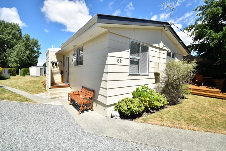 Photo of property in 62 Omahau Crescent, Twizel, 7901