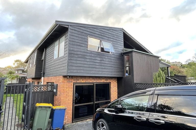 Photo of property in 1/1 Mayfair Crescent, Mairangi Bay, Auckland, 0630