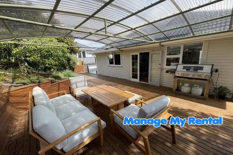 Photo of property in 118 Dimock Street, Titahi Bay, Porirua, 5022