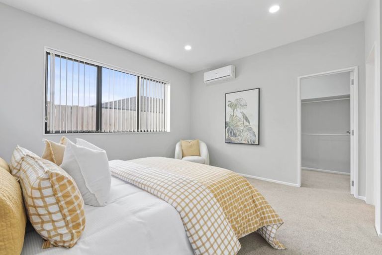 Photo of property in 27 Surf View Crescent, Red Beach, 0932