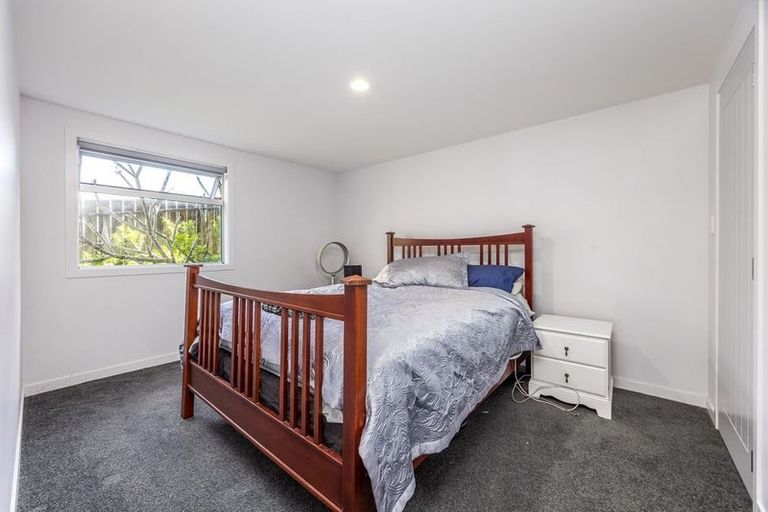 Photo of property in 18 Zita Avenue, Matakatia, Whangaparaoa, 0930