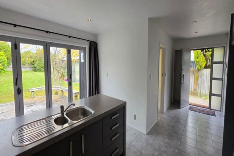 Photo of property in 12 Rimutaka Street, Paraparaumu, 5032