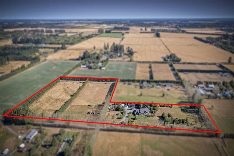 Photo of property in 2/1314 West Coast Road, West Melton, Christchurch, 7671