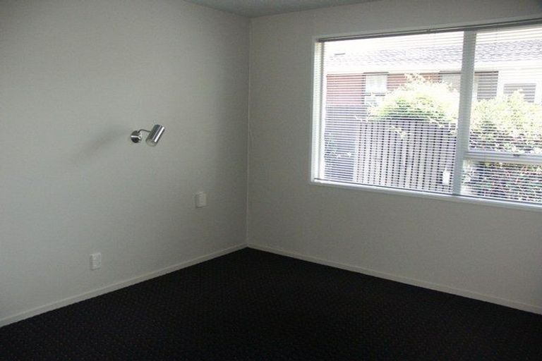 Photo of property in 1/1 Delaware Crescent, Russley, Christchurch, 8042