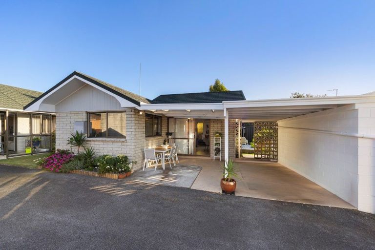 Photo of property in 6b Hori Street, Vogeltown, New Plymouth, 4310