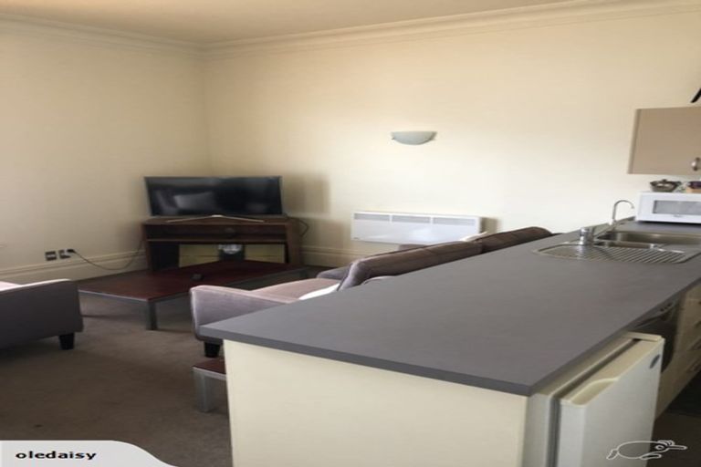 Photo of property in 237 The Terrace, Te Aro, Wellington, 6011