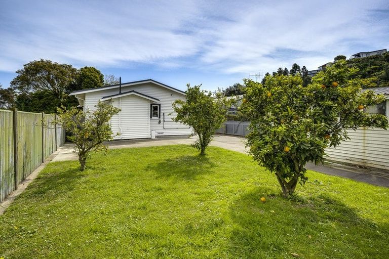 Photo of property in 9 Roach Street, Marewa, Napier, 4110
