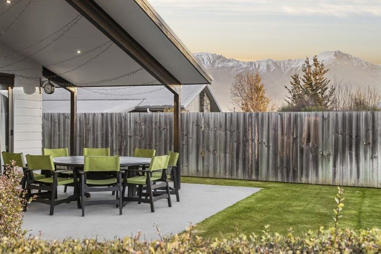 Photo of property in 11 Juno Place, Wanaka, 9305