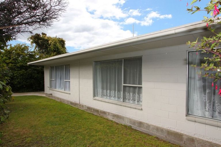 Photo of property in 63 Main Road, Redcliffs, Christchurch, 8081