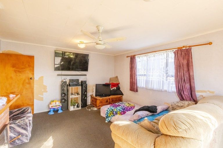 Photo of property in 26 Churchill Street, Waipukurau, 4200