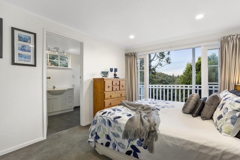 Photo of property in 221 Godley Road, Titirangi, Auckland, 0604