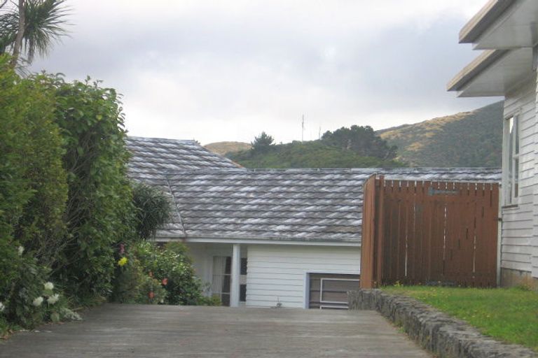 Photo of property in 37 Collier Avenue, Karori, Wellington, 6012