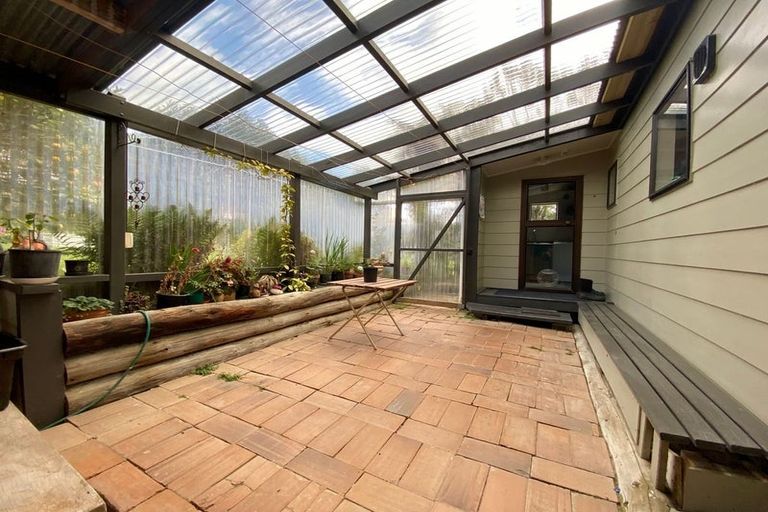 Photo of property in 8 Escort Grove, Awapuni, Palmerston North, 4412