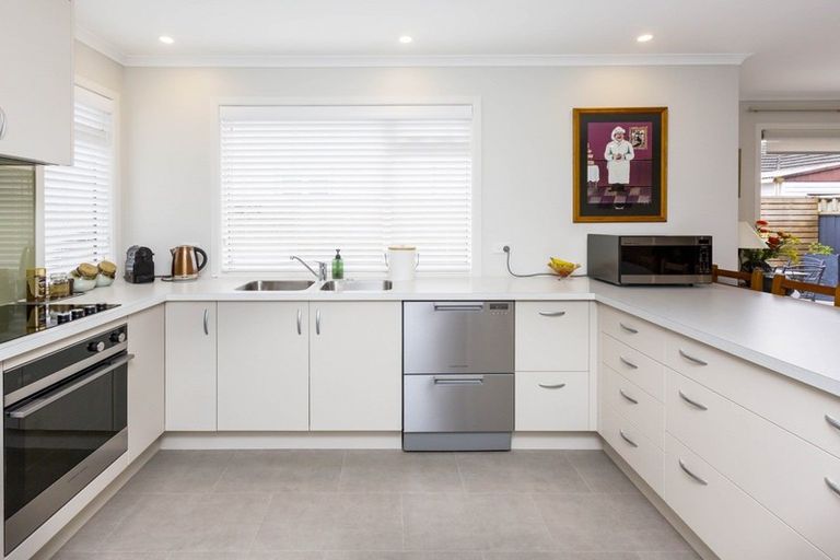 Photo of property in 16a Elm Street, Ebdentown, Upper Hutt, 5018