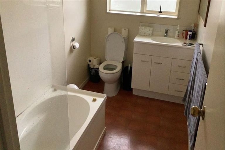 Photo of property in 68 Dominion Road, Papakura, 2110