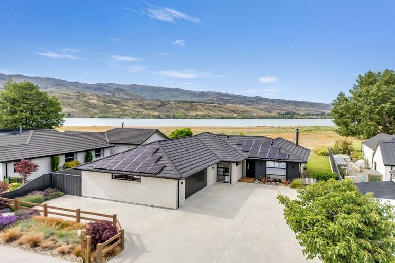 Photo of property in 56 Perriam Place, Mount Pisa, Cromwell, 9383