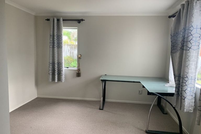 Photo of property in 69 Killybegs Drive, Pinehill, Auckland, 0632