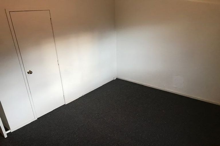 Photo of property in 2/10 Burundi Avenue, Clendon Park, Auckland, 2103
