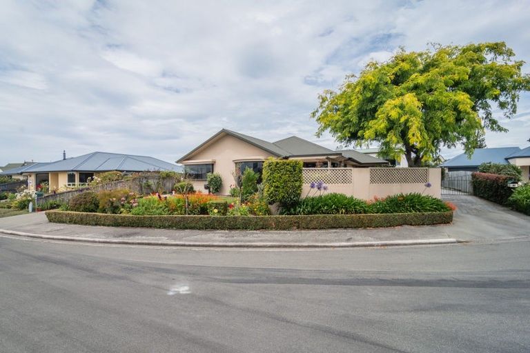 Photo of property in 16 Alpine Close, Marchwiel, Timaru, 7910