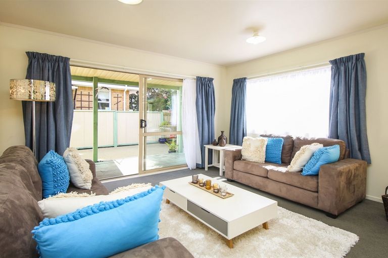 Photo of property in 4 Zita Maria Drive, Massey, Auckland, 0614