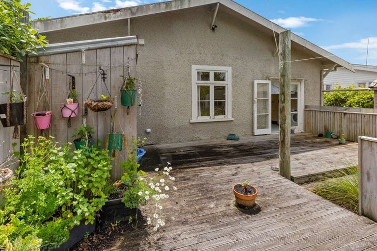 Photo of property in 29 Harris Street, Marton, 4710