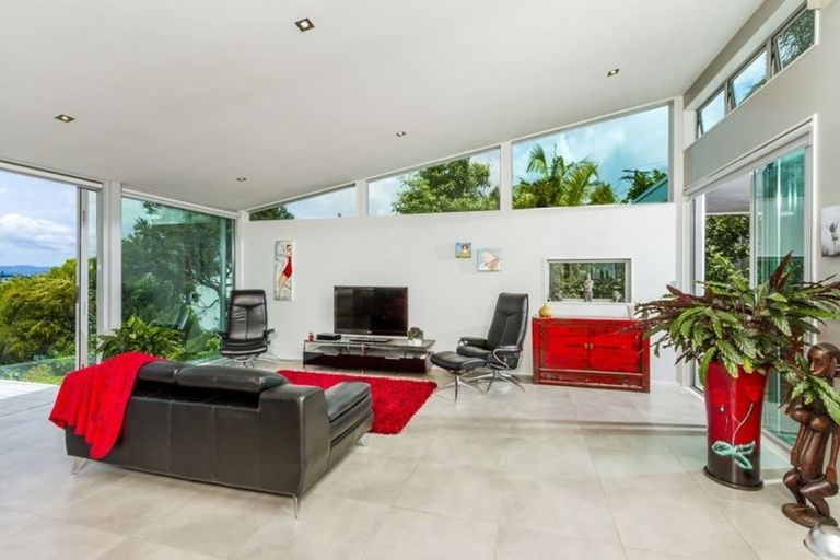 Photo of property in 34 Marae Road, Greenhithe, Auckland, 0632