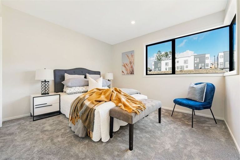 Photo of property in 36 Paina Crescent, Massey, Auckland, 0614