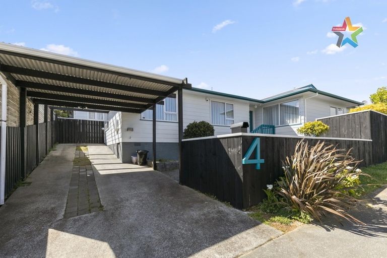 Photo of property in 4 Mossburn Grove, Kelson, Lower Hutt, 5010