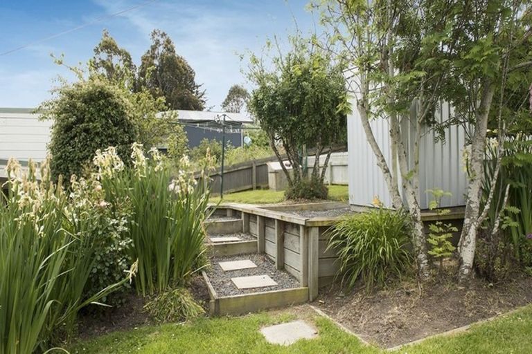 Photo of property in 37 Walter Street, The Glen, Dunedin, 9011